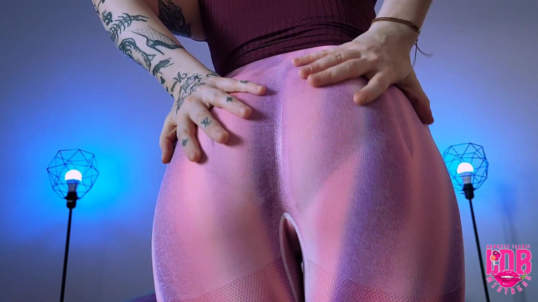 LDBMistress: Yoga Pants Gooner