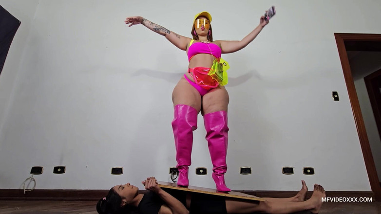 MF Feet: Dance Dash on the Body