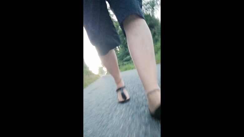 Carmen_Nylonjunge: Out and About con i piedi di nylon a Birkenstock...