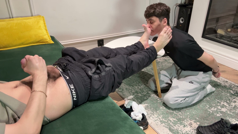 1JackDaniel: Worship of Socks, Feet, Jerking off and Sucking