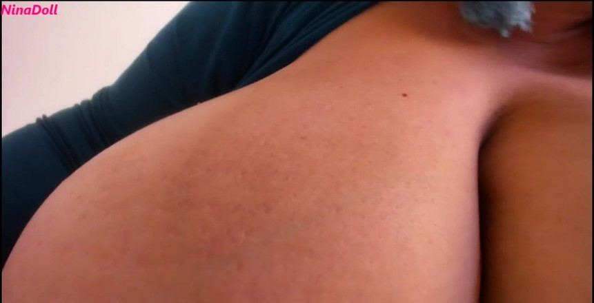 Nina Doll: Göğüs fetişi 7