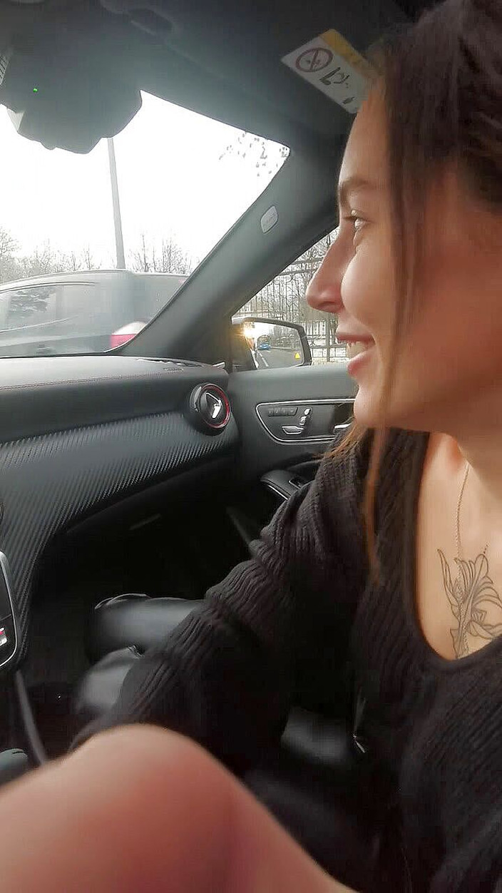 Ghomestory: Ošukaná do pusy v autě!