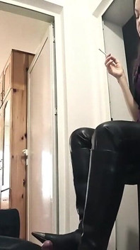 Smoking and humiliating