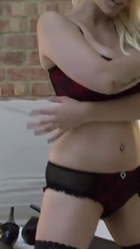 Dani Thompson Big Tits Strip in Bed