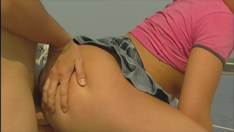 Best Amateur Sex: Tatlı Kız açık Havada Sikişmek Için Kalın Yarak Istiyor