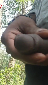 Desi Bangali Boy w Lesie Fuk Tree