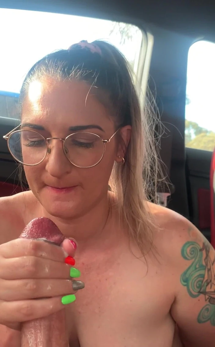 Princess Poppy: How Hot Are Blowjobs in a Carpark? Did I Mention...