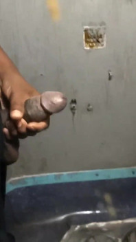 หนุ่มท้องถิ่นเย็ดกันในรถไฟอินเดีย