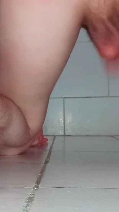 Shayan Deniz - Late Night Private Bathroom Recording Genuine Amateur Clip (SHAYAN DENIZ)