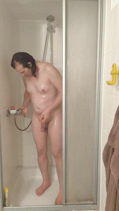 JanineLang: Duș și masturbare până la orgasm