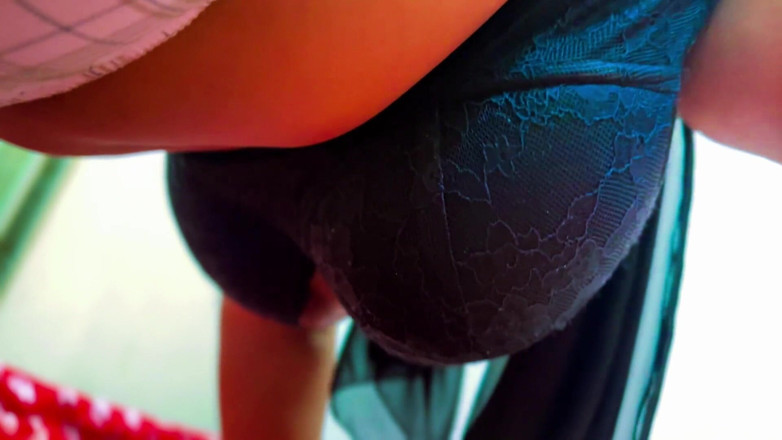 Aria Mia: बड़ी गांड वाली हॉट नौकरानी अपनी ब्रा पैंटी में इस्त्री करती है और पोशाक पहनती हूं फिर मैं उसकी मोटी गांड और बड़े स्तन देखती हूं और हस्तमैथुन शुरू करती हूं