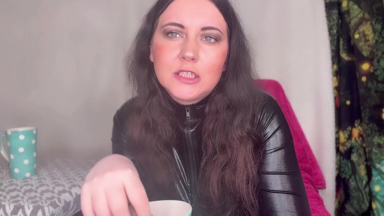 MissFFW: Міс ffw asmr їсть малину