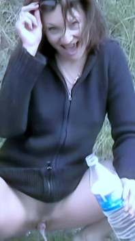 Anastasia-kass: Anastasia Kass Peeing in the Rocks