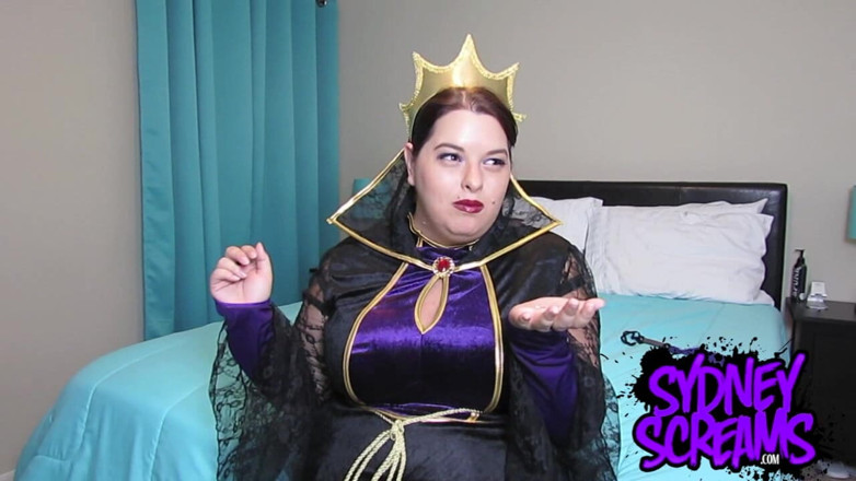 Sydney screams fetish: Zła królowa zjada 7 skurczonych krasnoludów