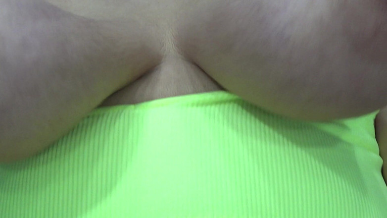 AnnaBUST: Trying on Tops