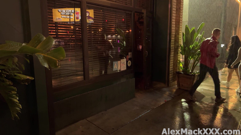 AlexMack: Violet Myers &amp; Hayley Davis Pick up a Random Guy at...