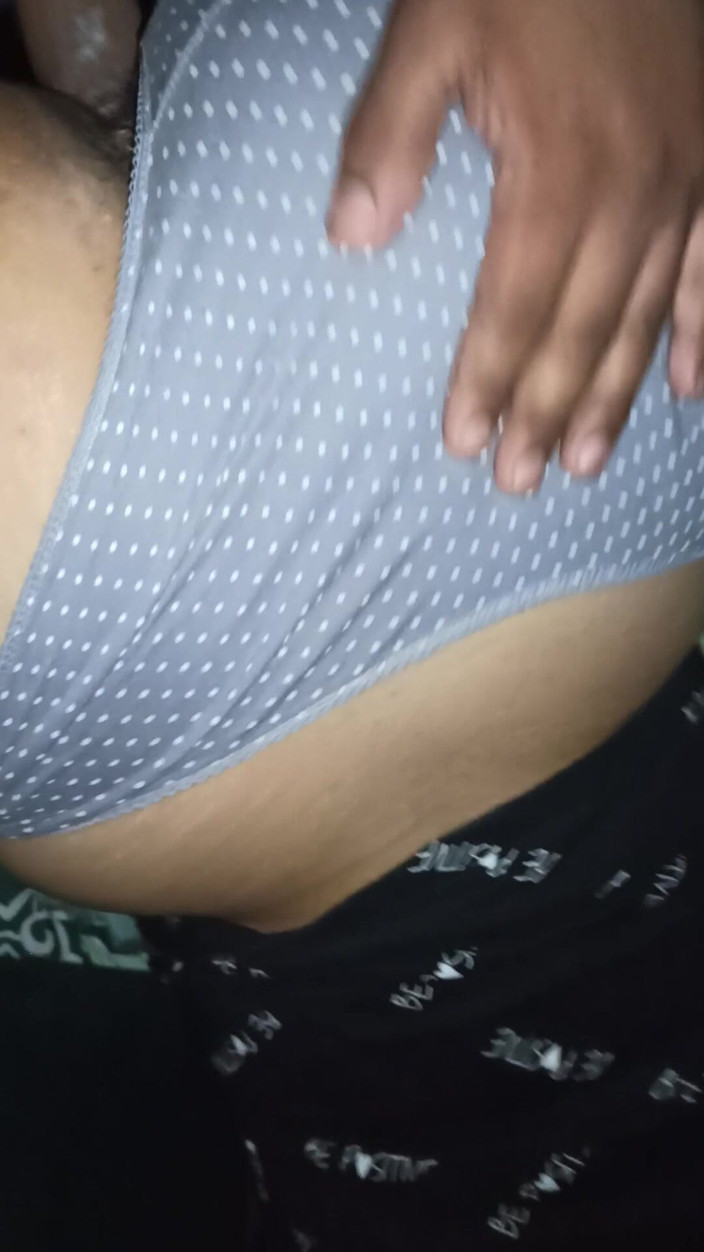 Eatrella j: Šukám svoji nevlastní dceru
