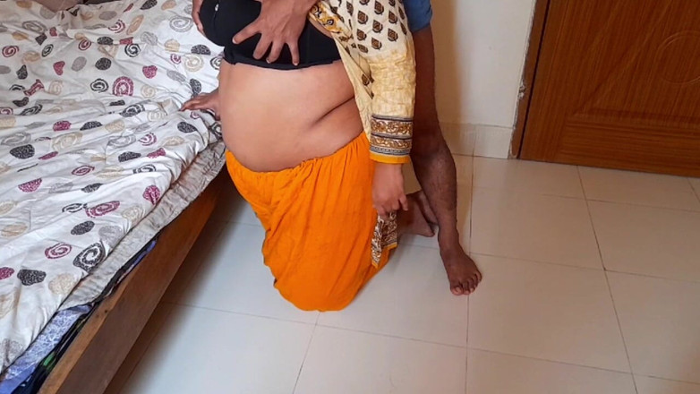 Aria Mia: У моєї дівчини немає великої дупи, тому я трахнув свою сусідську тітоньку, поки її чоловік пішов