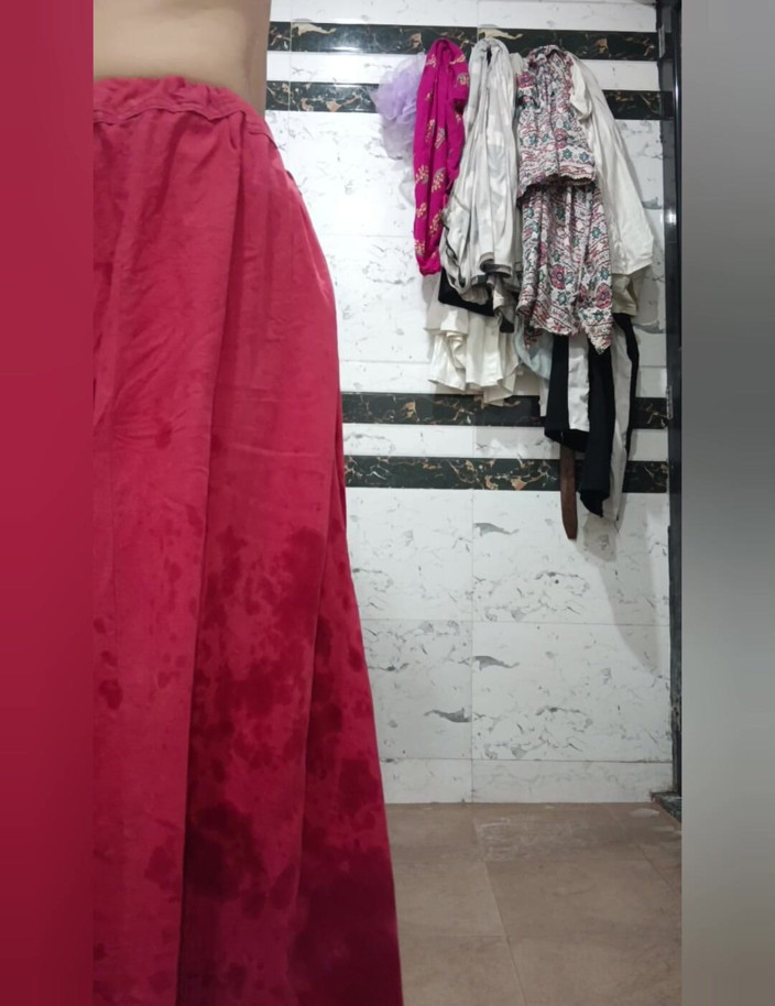 Priyahot77: Priya Bhabi Peticot Open Video Shoot