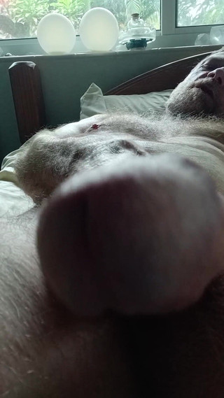 Hairyartist: ジョーの勃起を手伝って