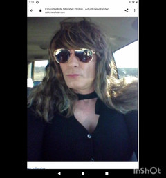 Cindylov: Sexy crossdresser Cindy miluje hraní s velkými hračkami