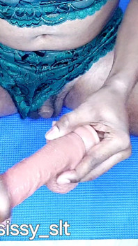 Sexy brazilská Ladyboy anální šukání