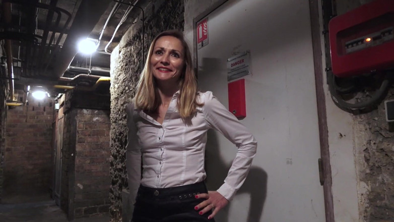 Rick Angel: Anaal in een vuile kelder voor Franse milf Alice