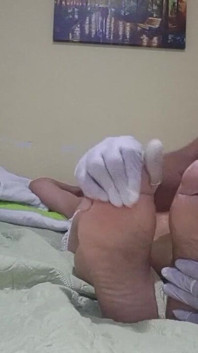 미시 밀프를 위한 오일로 발 마사지