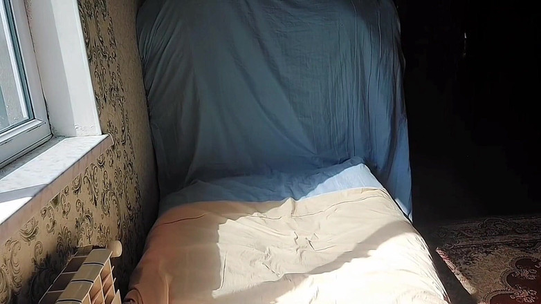 Kitty_Cross: Blonďatá Kitty Cross Kráska Femboy Doma Sama ve svém sexy...