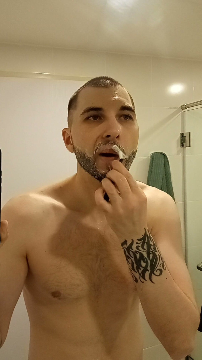 Solo Guy BWC: Naked Shaving