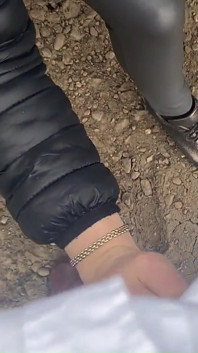 Orta yaşlı seksi kadın açık havada eğlence derlemesi, doğada seks harika ep 2