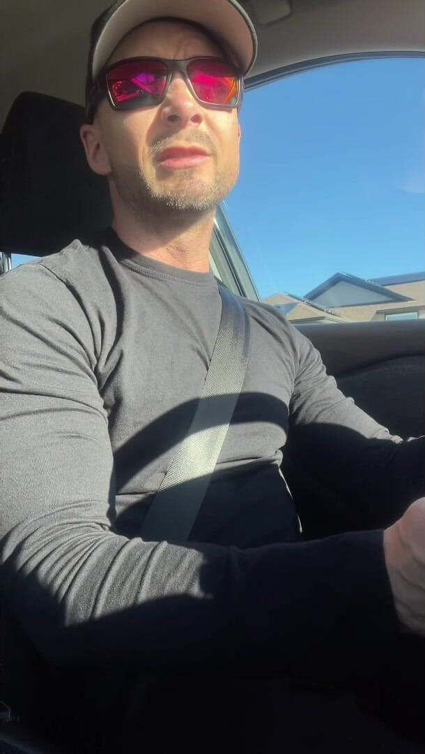 Bull Boss Josh: Car Masturbation and Cum