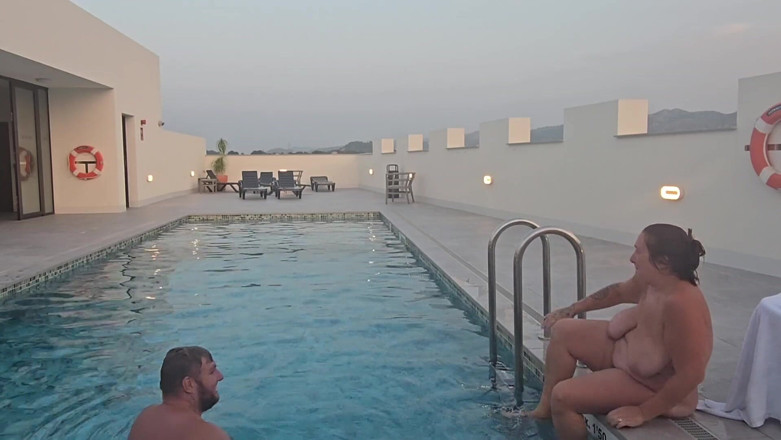 Jimbob Star Straight: Fodendo na piscina