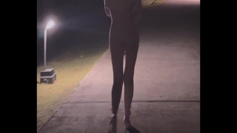 Roxy Vixen: Nejlepší velká prsa dlouhé nohy erotické pletivo 18 let stará přítelkyně...