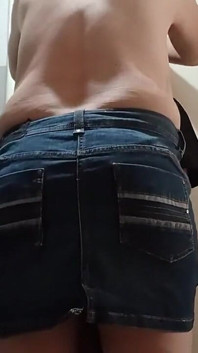 My Coworker Is Fucking Me Riskily in the Hallway