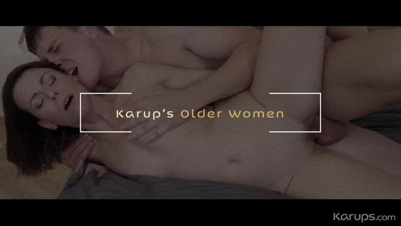 Karups POV: Ich habe meine heiße stiefmutter beim masturbieren erwischt und gefickt,...