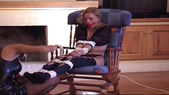 6-movies: Bondage con la sedia non c'è scampo