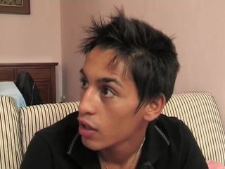 Pig Italia Official: मेरे बॉयफ्रेंड ने मुझे मेरे पति द्वारा चोदते हुए देखा और वे भी मुझसे कल्पनाशील तीन लोगों वाली चुदाई सेक्स के लिए कहते हैं