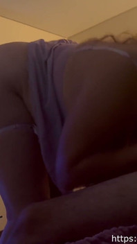 Mia moglie traditrice riceve un altro grosso creampie dopo avermi fatto cornuto