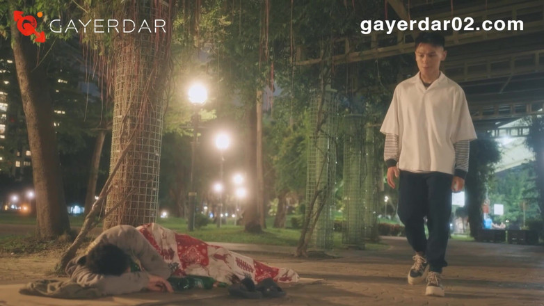 GAYERDAR: GD-008-사회복지사가 구멍을 이용해 따뜻함을 보내고, 낯선 땅의 거대한 뿌리의 친절에 보답하다