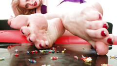 Goddess Celine: Tamu tak terduga menjadi makanan raksasa