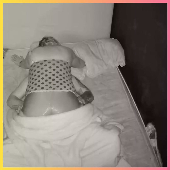 puchis: 보지를 핑거링하는 핫한 밀프