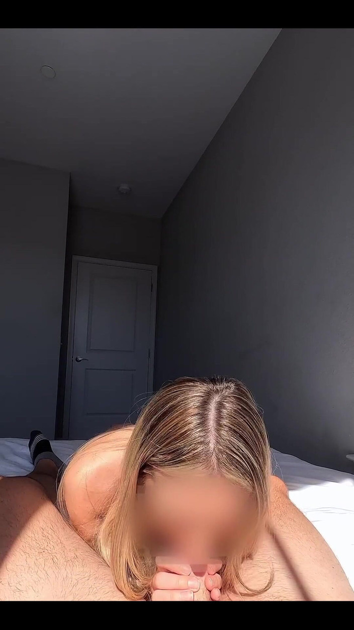 AvaZev: Tira de mis bragas a un lado