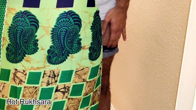 hot_rukhsara: Une Tatie Indienne Desi Voisine Se Fait Baiser Par Son...