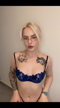 Topless Monday with Angie