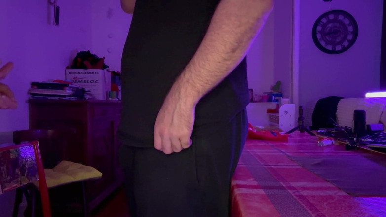 ChouQxxX_et_Coreleone: Mi Prende Dal Tavolo