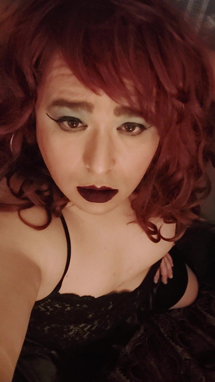 Tongue Lashor 69: Un videoclip de test cu fața mea