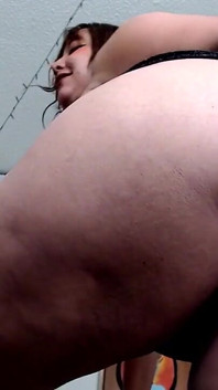 Intento Con Mi Dildo Mas Grande En Mi Gran Culo