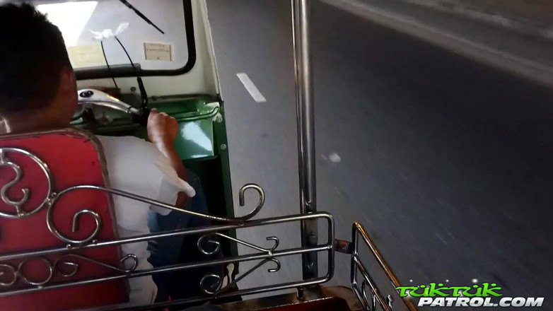 Trike Patrol - Tuk Tuk Patrol: Smaczne słodkie Kiwi lubi pieprzonego nieznajomego