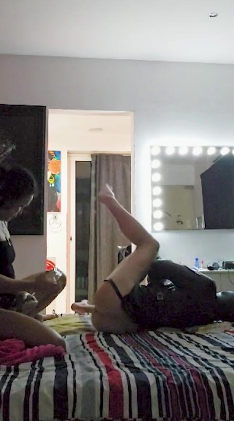 DominaFireOfficial: Dominafire Anal Kadın Kılıklı Sürtüğü Sikiyor